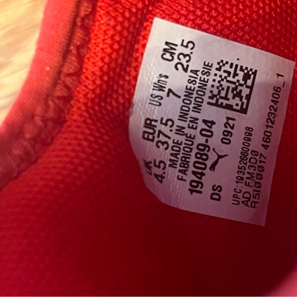 Puma Women's Red Sneakers - Picture 7 of 8